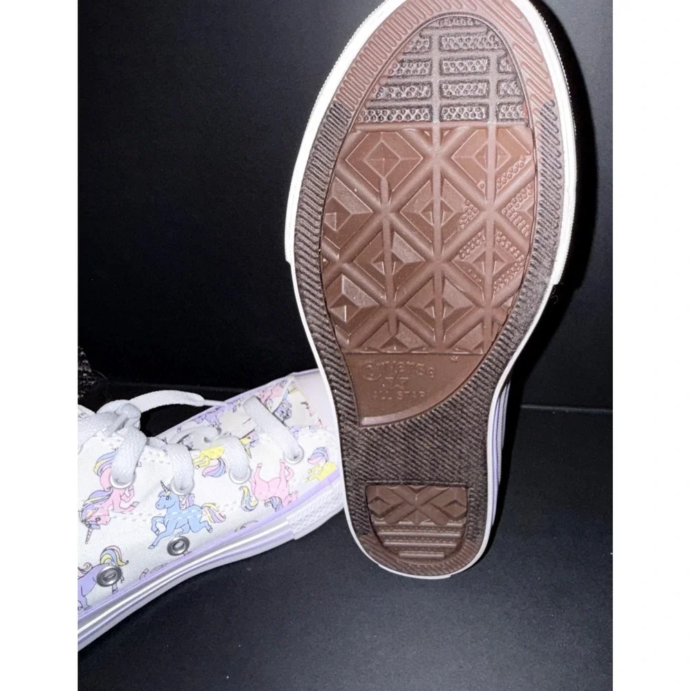Converse CTAS Hi Kids Size 1.5 White Moonstone Violet New Unicorn